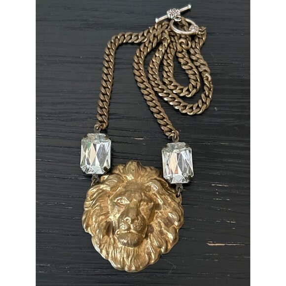 VTG Gold-Tone Lion Pendant Necklace Clear Faceted Crystal Accents Chunky Chain - Picture 3 of 11